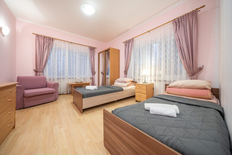 Большой коттедж с сауной